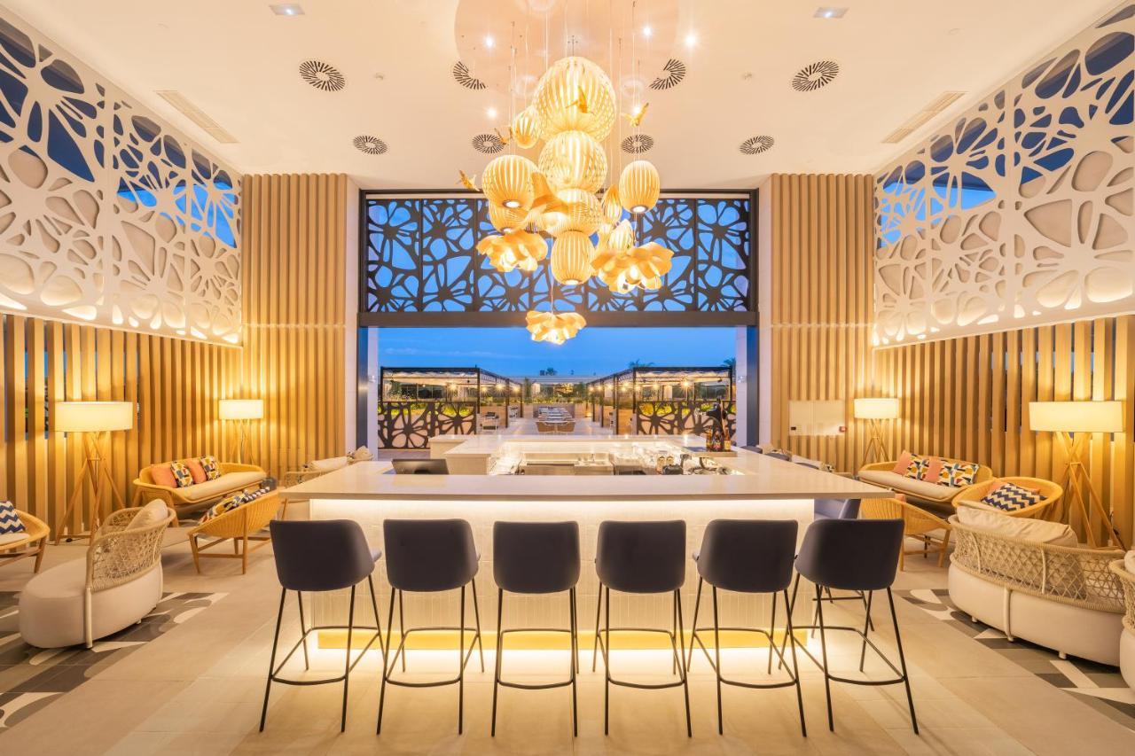 Eurostars Oasis Marbella Hotel ภายนอก รูปภาพ