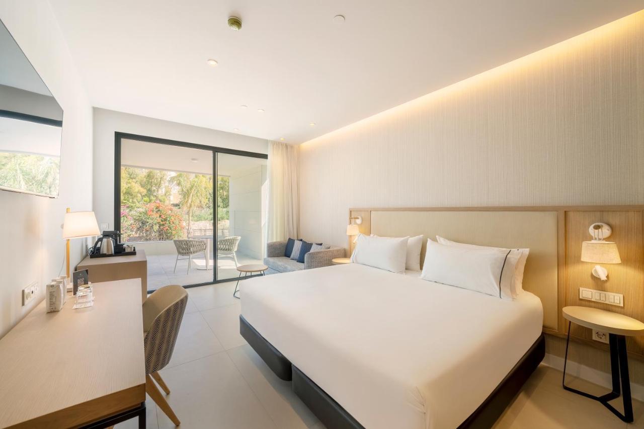 Eurostars Oasis Marbella Hotel ภายนอก รูปภาพ