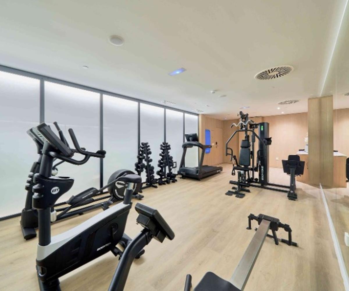 Eurostars Oasis Marbella Hotel ภายนอก รูปภาพ