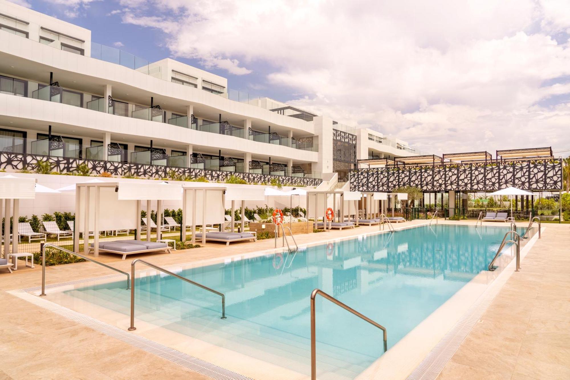 Eurostars Oasis Marbella Hotel ภายนอก รูปภาพ